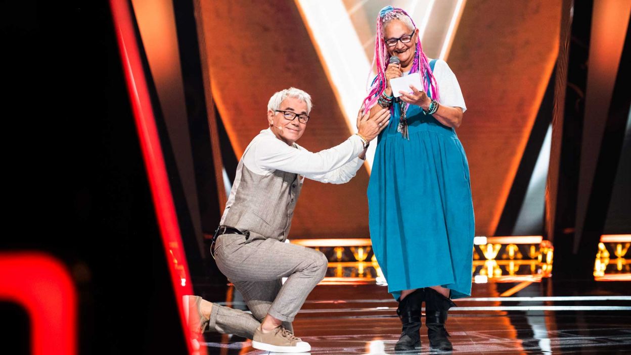 Robert Janowski przyjął do swojej drużyny Małgorzatę Jędrzejewską, która zachwyciła go swoim wykonaniem utworu „Kiedy mnie już nie będzie” Seweryna Krajewskiego. Fot. Arsen Petrovych, Natasza Młudzik/ TVP