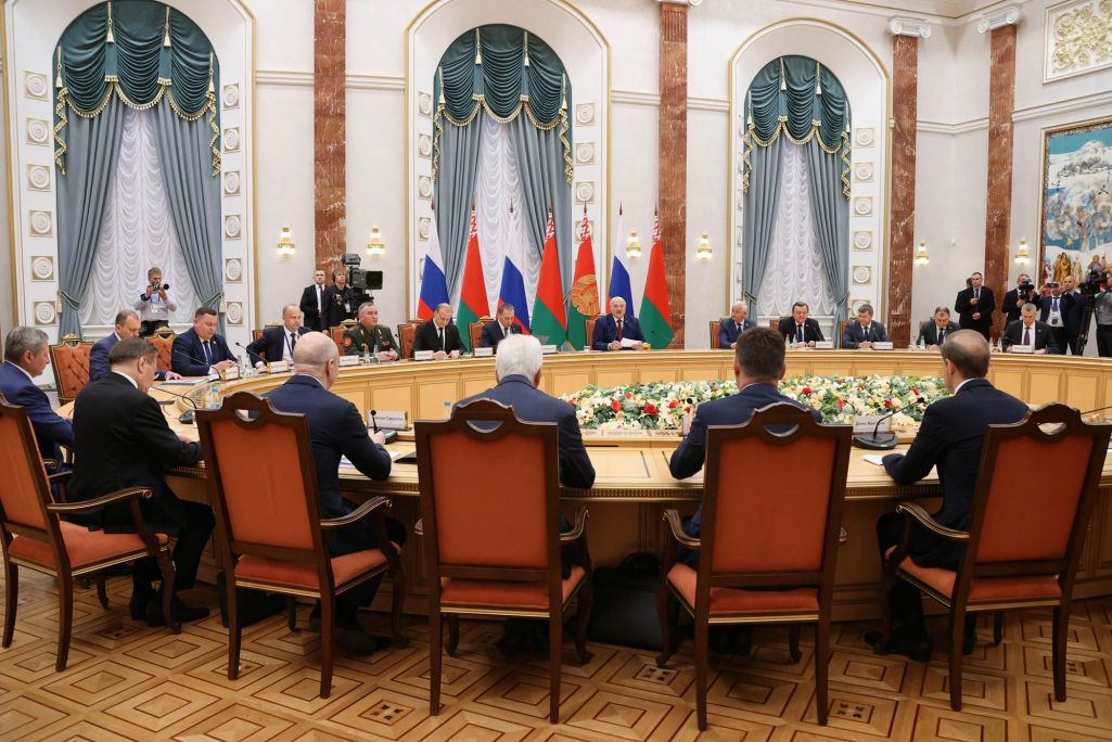 Перамовы з Уладзімірам Пуціным у пашыраным складзе. Менск, Беларусь. 24 траўня 2024 года. (Фота: president.gov.by)