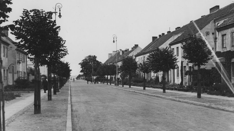 Warszawa, ulica Czarnieckiego. Fot. NAC/IKC, sygn.  1-U-6651