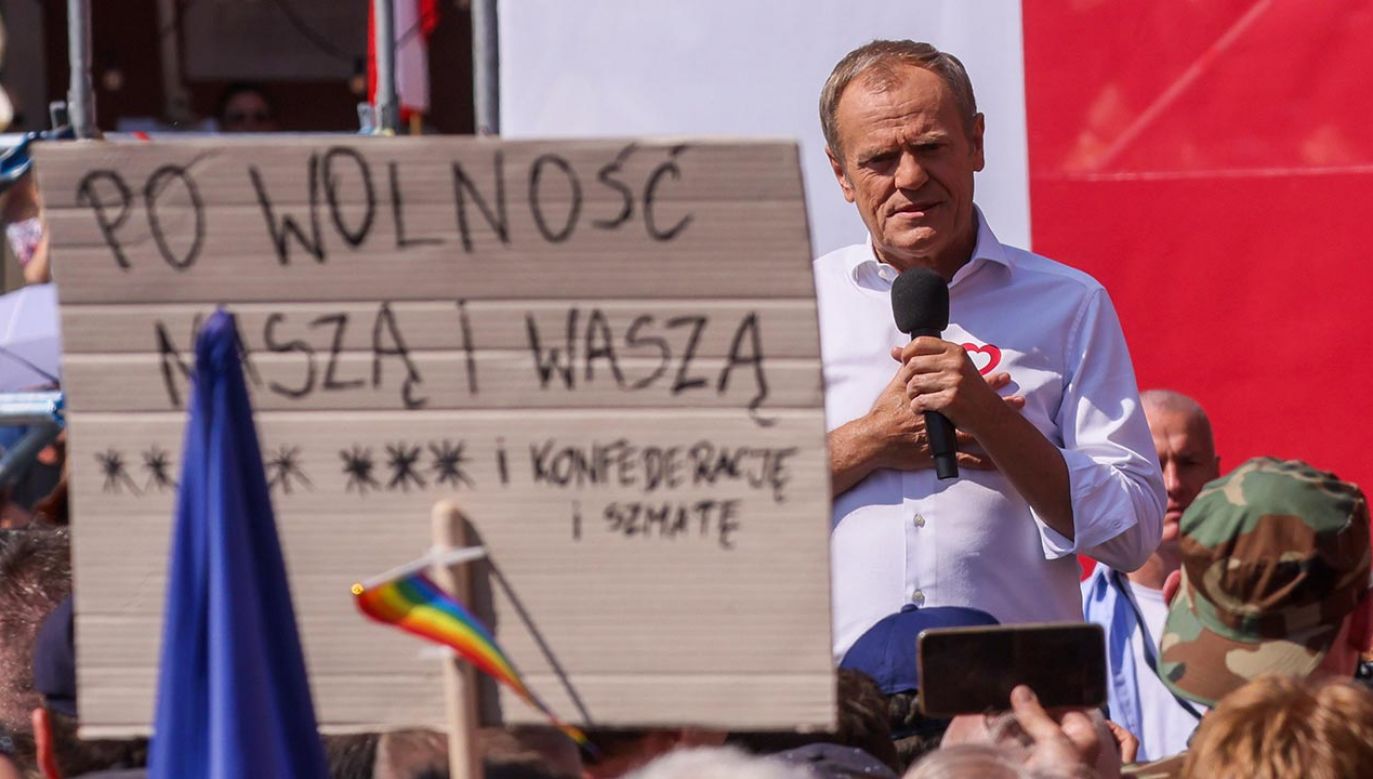 Wyzwiska i wulgaryzmy podczas marszu Donalda Tuska (fot. Smoliyenko Dmytro/Ukrinform/ABACA / Abaca Press / Forum)