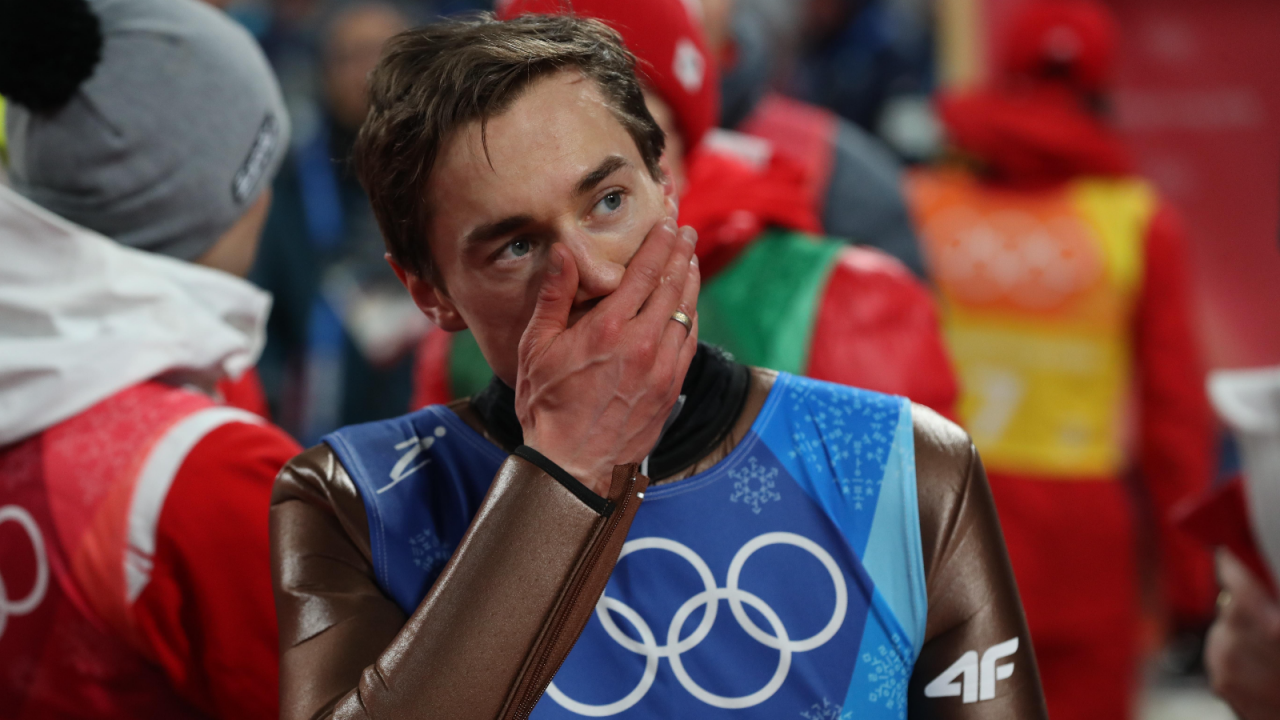Kamil Stoch na igrzyskach olimpijskich w 2018 roku zdobył z drużyną brązowy medal (fot. PAP)