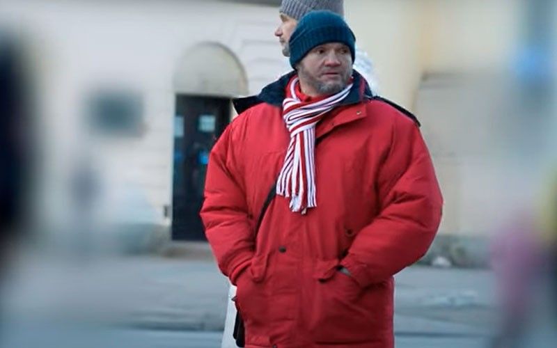 Агент беларускіх спецслужбаў Вячаслаў Быстроў (вядомы як Слава Воўк). Быў на тэрыторыі Польшчы з 6 лістапада 2021 года, казаў, што ўцякаў ад рэпрэсіяў, сам актыўна наведваў беларускія імпрэзы, фатаграфаваўся з іх удзельнікамі. У кастрычніку 2023-га яго дэпартавалі з Польшчы. Крыніца: zerkalo.io