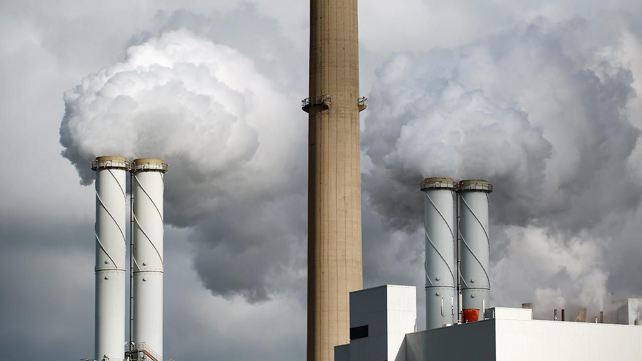 Mamy do czynienia z gigantyczną zwyżką ceny emisji dwutlenku węgla (fot. Shutterstock/Peter Gudella)