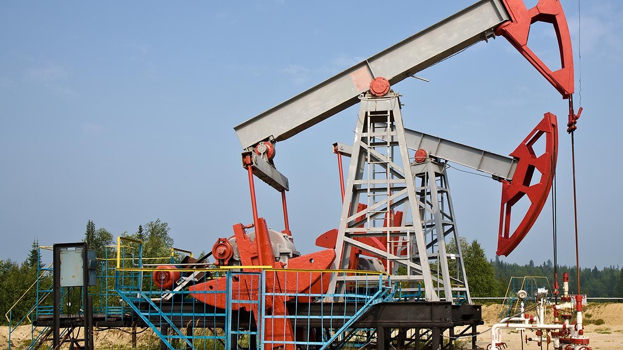 USA chce doprowadzić do spadku cen rosyjskiej ropy (fot. Shutterstock)