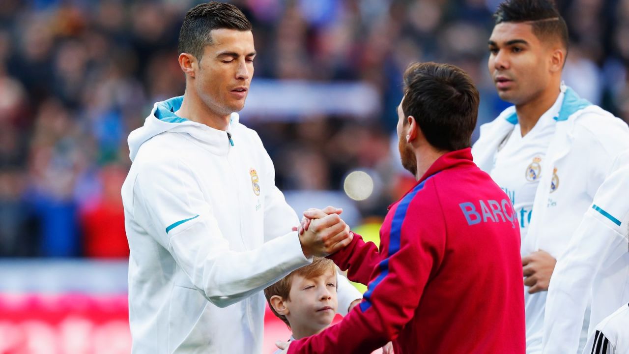 Szaleństwo pod zdjęciem Ronaldo i Messiego. Miliony lajków