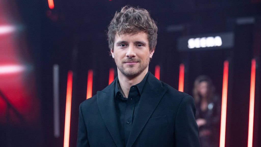 Maciej Musiał uwielbiany jest nie tylko za swoje role filmowe i serialowe, lecz także wielkie serce i chęć pomagania innym. Fot. Natasza Młudzik/TVP