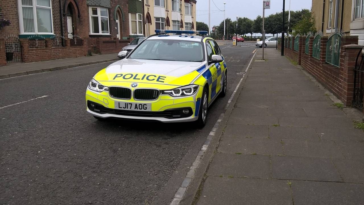 Na miejsce wysłano policyjnego negocjatora (fot. Police.uk) Na miejsce wysłano policyjnego negocjatora (fot. Police.uk)