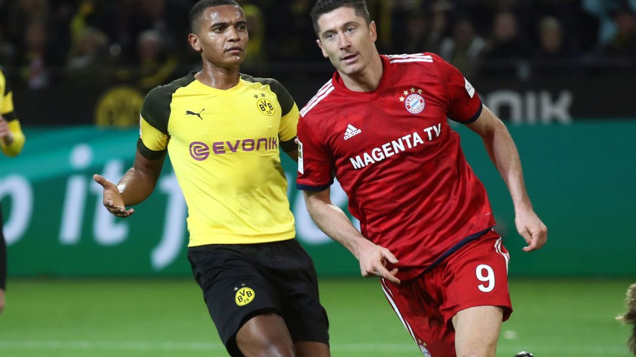 Manuel Akanji i Robert Lewandowski (fot. Getty Images)