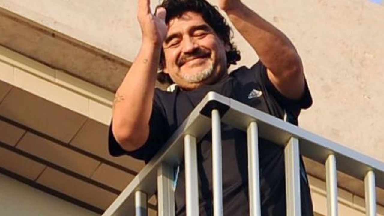 Maradona jednak nie obejrzał meczu Napoli (sport.tvp.pl)