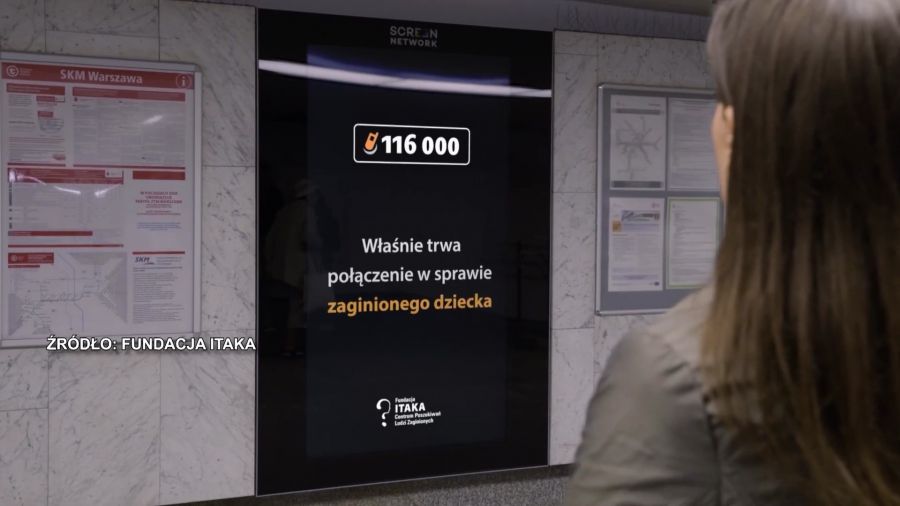 Takie komunikaty wyświetlają się w stu miastach całego kraju. Fot. Fundacja Itaka