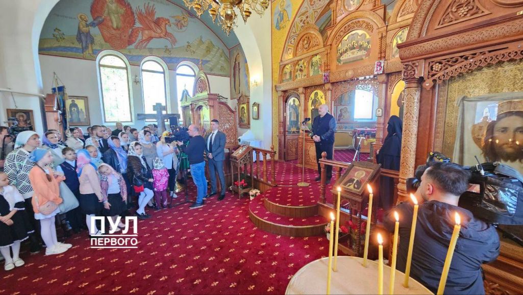 Аляксандр Лукашэнка ў Свята-Ільінскім храме Свята-Успенскага жаночага манастыра ў Оршы. Орша, 5 траўня 2024 года. (Фота: Пул Первого / Telegram https://t.me/pul_1/12165)