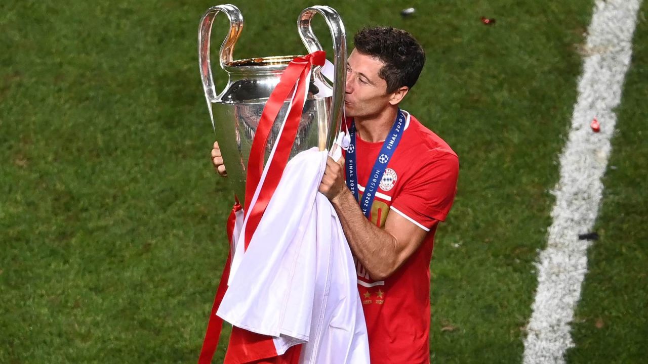 Który Piłkarz Najwięcej Razy Wygrał Ligę Mistrzów Robert Lewandowski wygrał Ligę Mistrzów z Bayernem Monachium. "Nigdy