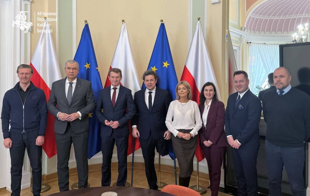Камісія Міністэрства спорту і турызму Польшчы па пытаннях удзелу беларусаў у спартыўных спаборніцтвах. (Фота: Аб’яднаны Пераходны Кабінет Беларусі / Telegram)