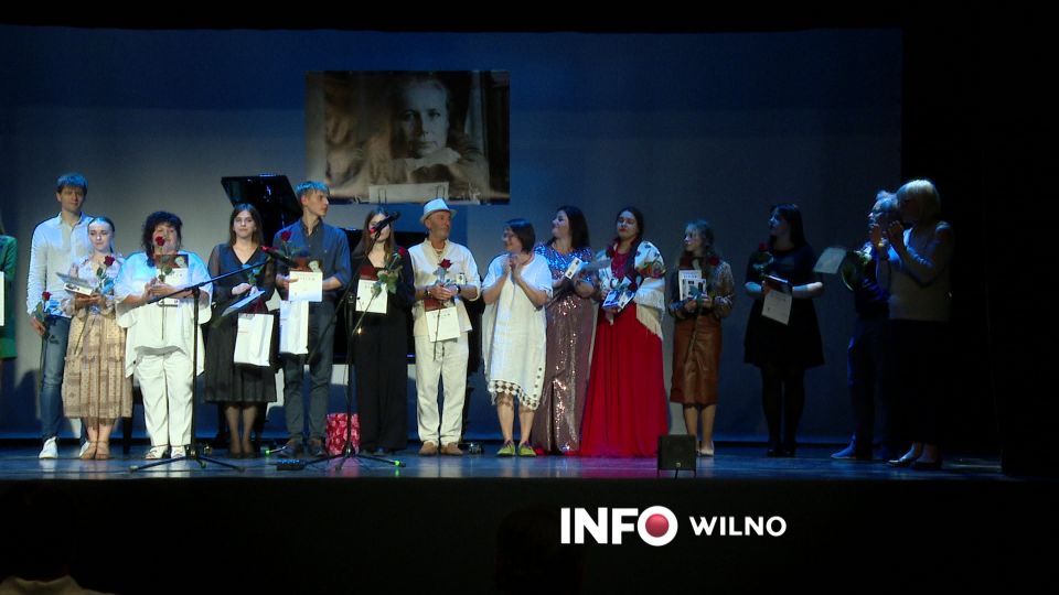 Niedziela Z Tw Rczo Ci Agnieszki Osieckiej Rozmowy O Zmierzchu I