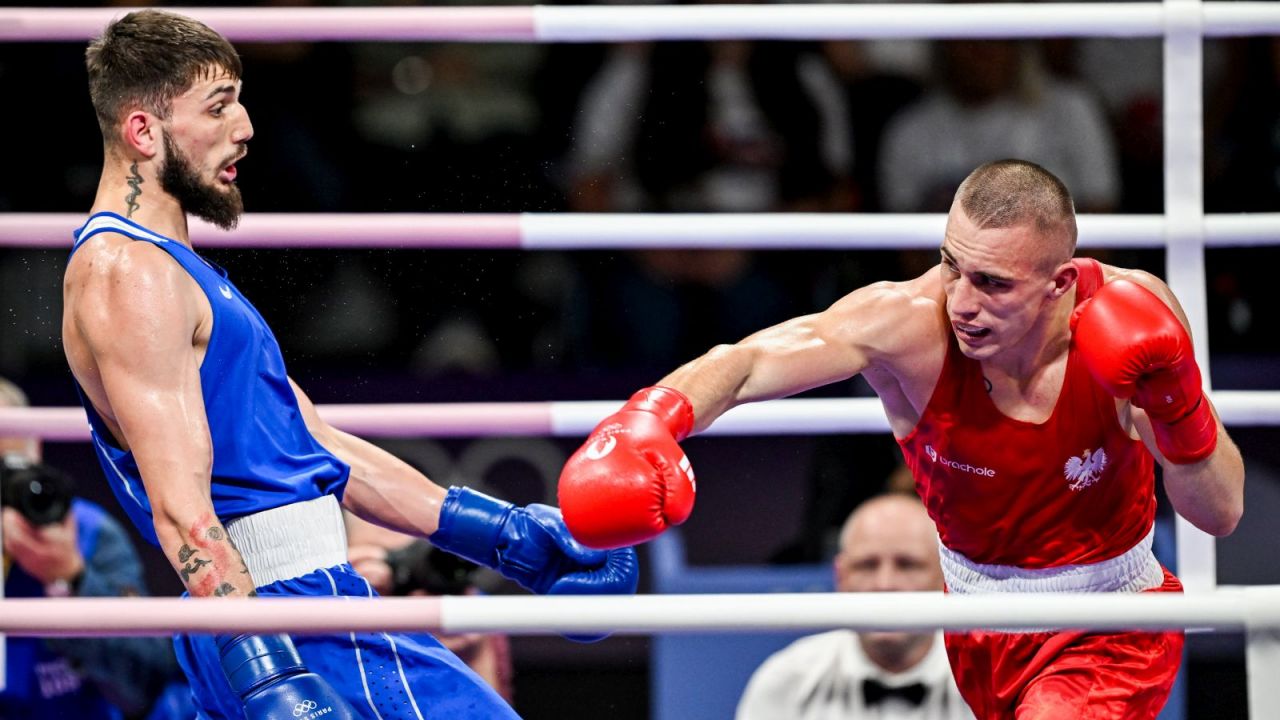 Damian Durkacz (z prawej) w ubiegłym roku zdobył złoty medal IMP w kategorii do 71 kg (fot. Getty Images)