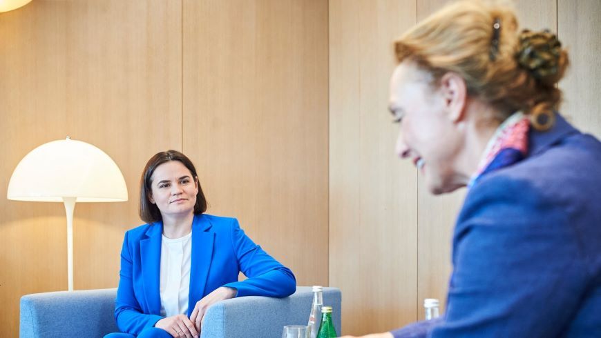 Святлана Ціханоўская і Марыя Пэйчынавіч-Бурыч. (Фота: coe.int)